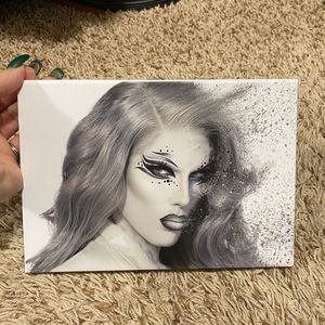 Jeffree Star Cremated Palette